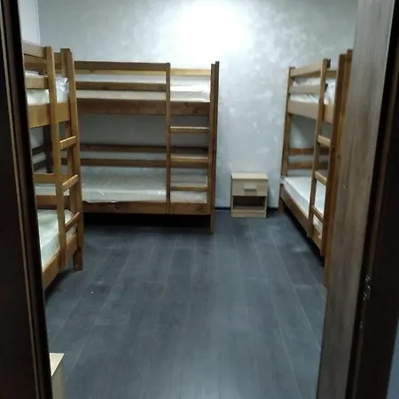 Hostel Garden House *