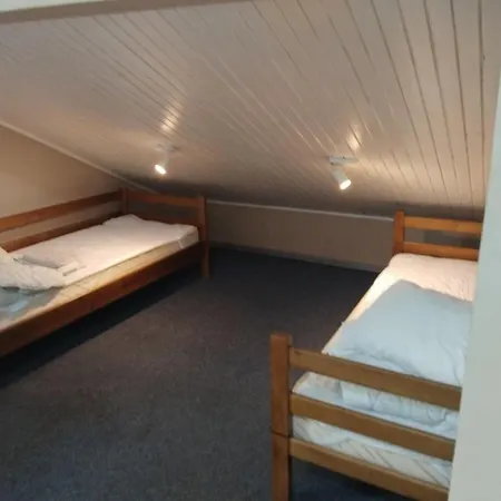 Garden House Hostel *